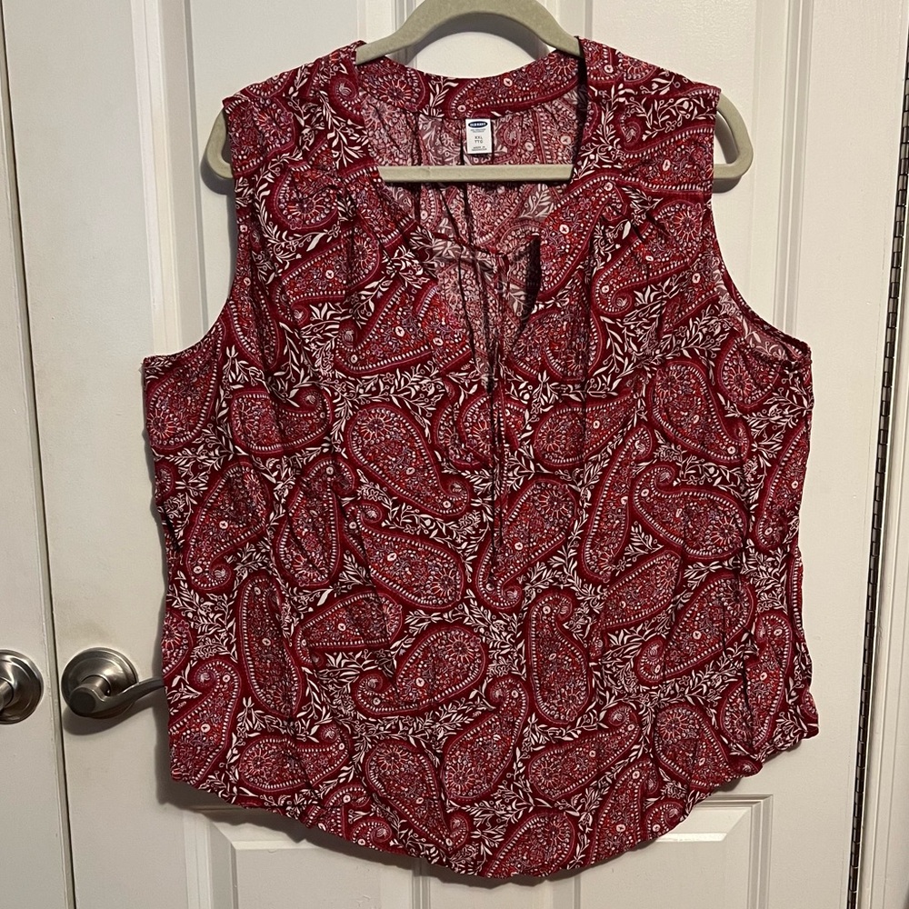 Old Navy Paisley Print Top / Blouse